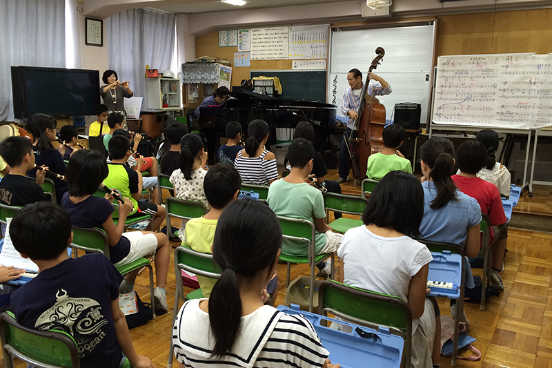 学校内でのワークショップ